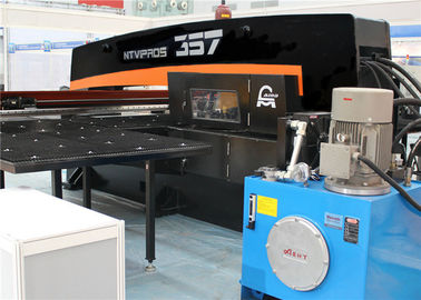 Low Failure Rate CNC Hydraulic Punching Machine With YASKAWA Servo Motor , SIEMENS Control System